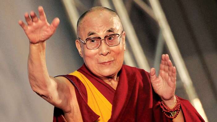 Dalai Lama hastaneye kaldırıldı!