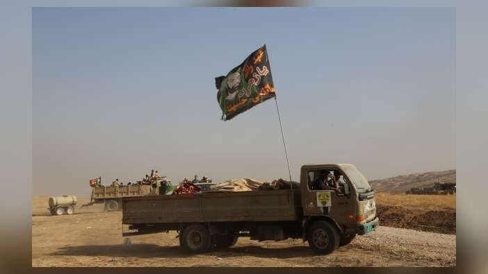 Musul'da Peşmerge ile Irak ordusu arasında bayrak krizi