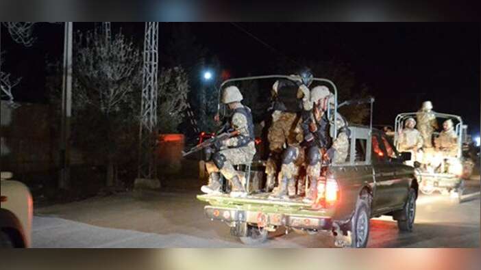 Pakistan'da polis eğitim merkezine saldırı: 61 ölü