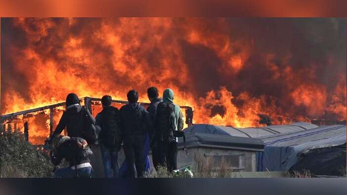 Fransa'daki mülteci kampında dehşet...