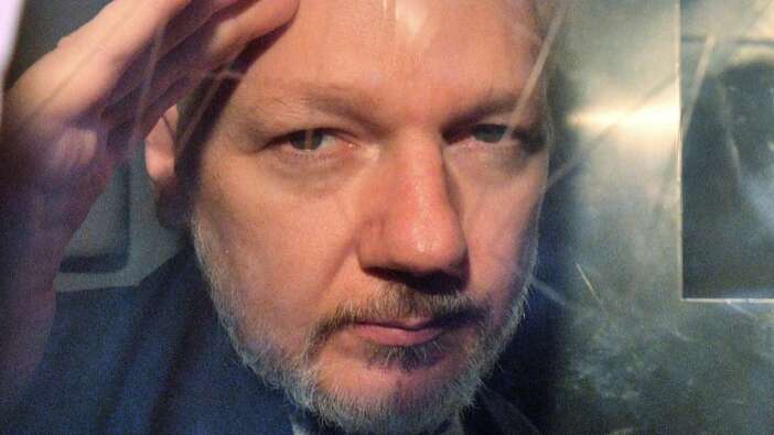 İngiltere Assange'ı ABD'ye iade ediyor!