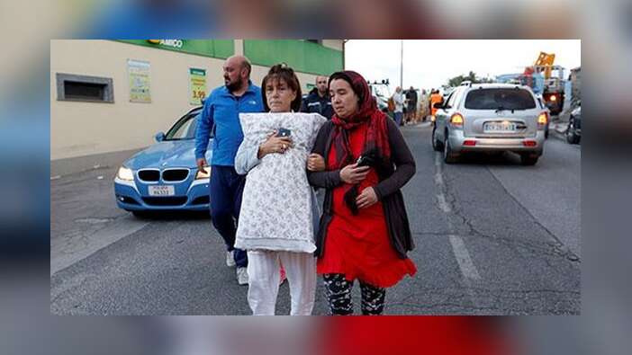 İtalya'da şiddetli deprem! İşte ilk görüntüler...