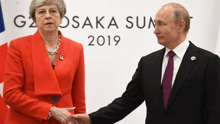 Putin ile May arasında soğuk rüzgarlar!