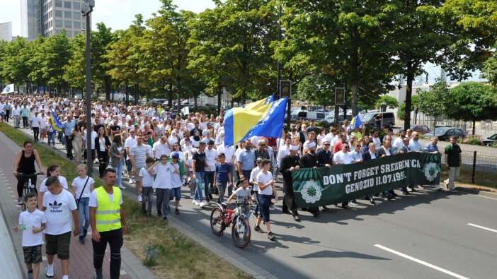 Almanya'da Srebrenitsa için 'Barış Yürüyüşü'
