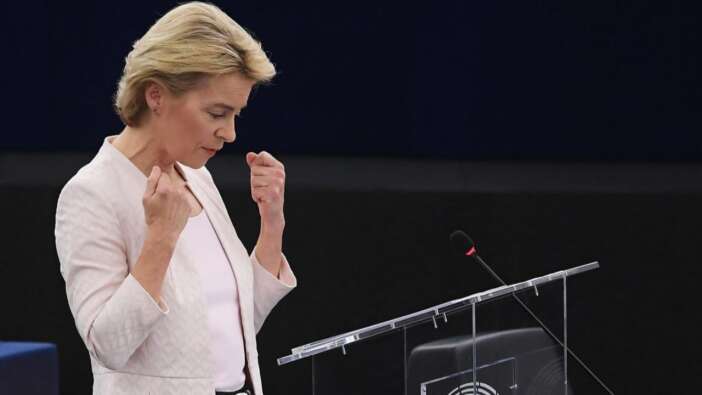 AB Komisyon Başkanı Von Der Leyen oldu!