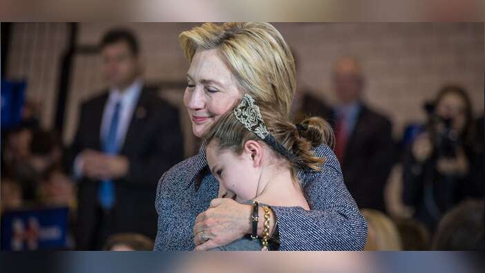 Hillary Clinton mağlubiyet sonrası ilk kararını verdi!
