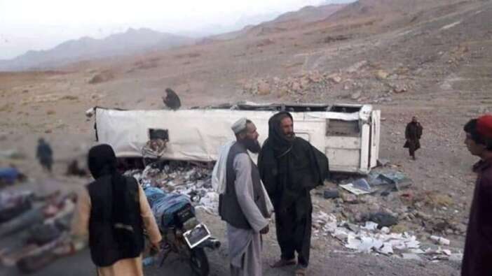 Afganistan'da otobüse bombalı saldırı!