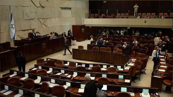 İsrailli Milletvekili Ahmed Tiybi Knesset'te ezan okudu