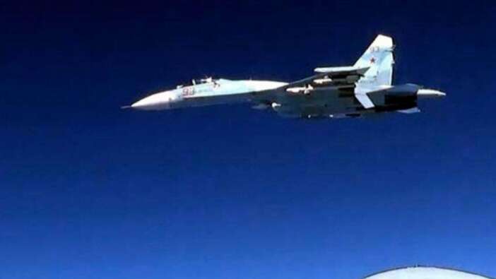 NATO ve Rus uçağı karşı karşıya geldi!