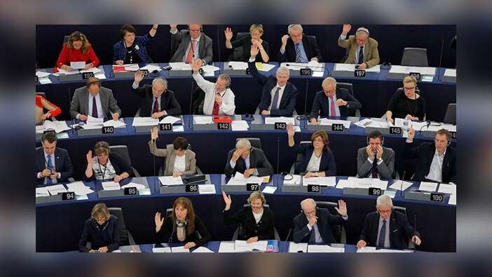 AP'nin iki büyük grubu 'müzakereleri dondurulsun' dedi