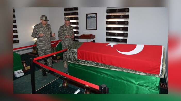 Genelkurmay Başkanı Akar'dan Süleyman Şah ziyareti