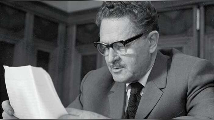 Nazım Hikmet'in kendi sesinden 'Ceviz Ağacı' şiiri / VİDEO