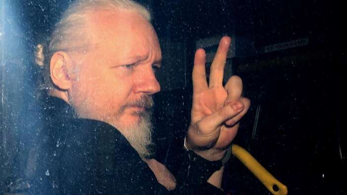 İşte Assange'ın son görüntüsü...