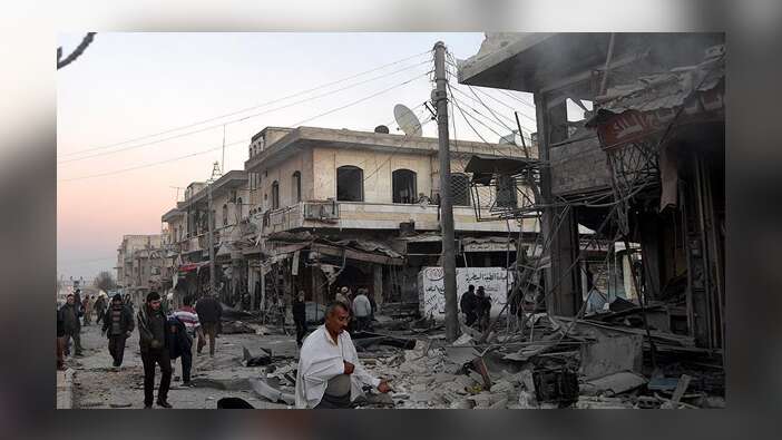 İdlib ve Halep'e hava saldırılarında 29 ölü