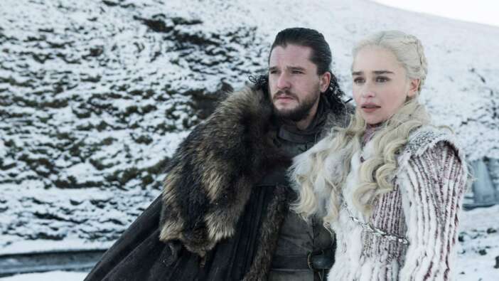 Khaleesi'nin paltosundaki sır açıklandı!