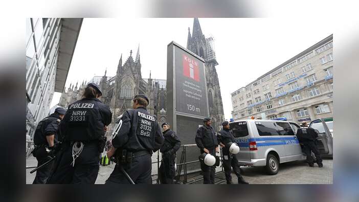 Köln tren istasyonu boşaltıldı
