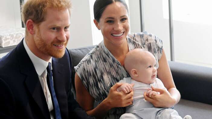 Prens Harry ve eşi Düşes Meghan Markle Kraliyet'ten çekiliyor!