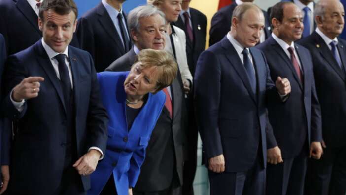 Merkel ve Macron, 'kaybolan' Putin'i aradı!