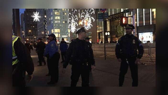 New York'taki Trump Tower'da şüpheli paket paniği