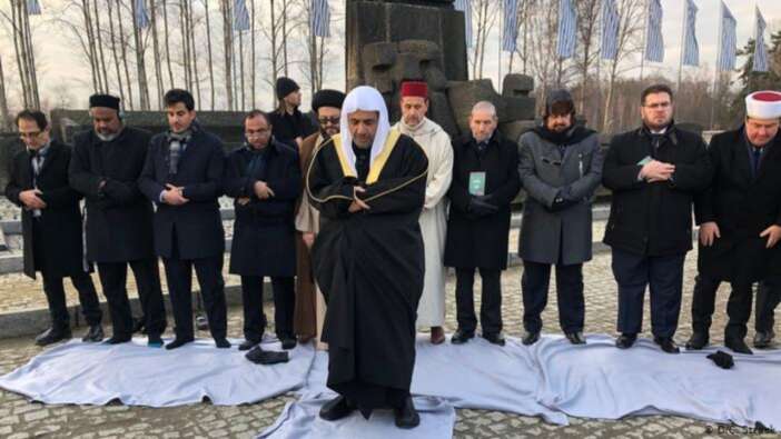 Nazi kampına dikkat çeken ziyaret! Bir ilki gerçekleştirdi