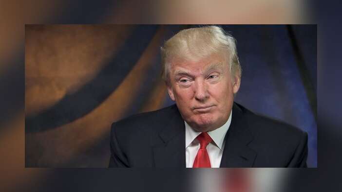 Donald Trump'tan dosta da düşmana da mesaj