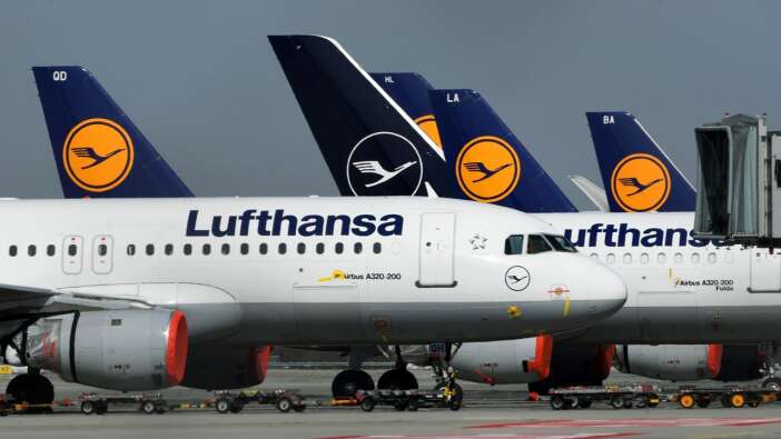 Kepenk indirdi! Lufthansa'ya Koronavirüs darbesi...