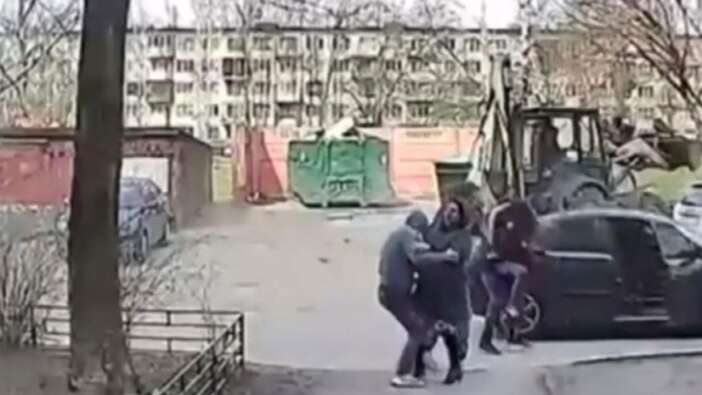 Genç kızı gündüz vakti zorla kaçırıp, "Bu bir gelenek" dedi