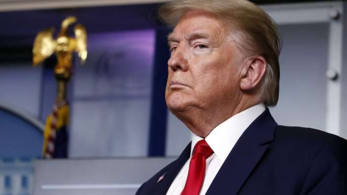 Trump çileden çıktı: Kuduz köpek...