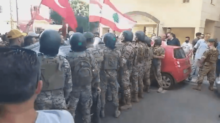 Lübnan'da halk Erdoğan için sokakta