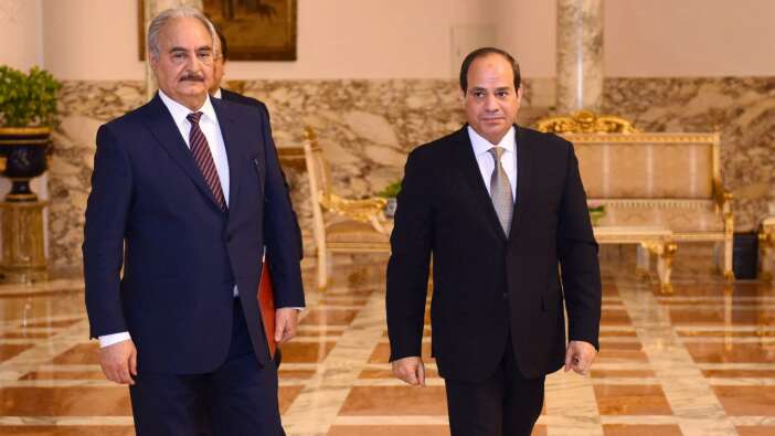 Libya'dan darbeci Sisi'ye rest