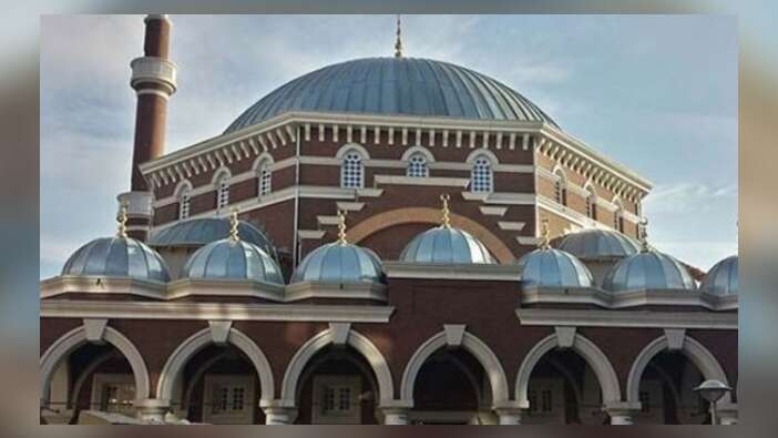 Hollanda'da camiler geçici olarak kapatılıyor!