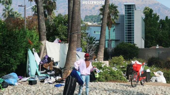 Ünlüler, Hollywood'u tek tek terk ediyor