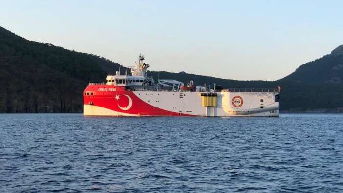 Yunanistan'da Oruç Reis istifası