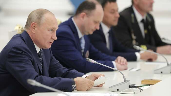Putin'den Avrupa'ya nükleer santral tepkisi