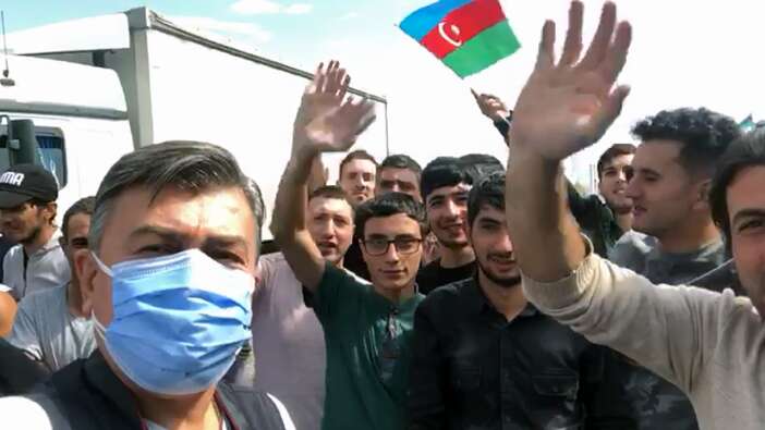 Cepheye giderken: 'Karabağ bizimdir!'