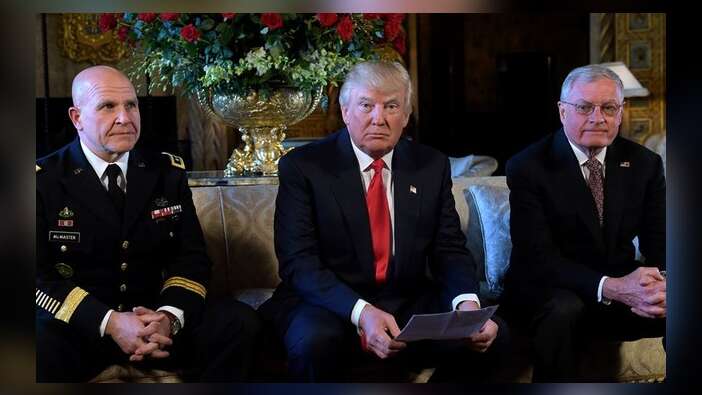 Donald Trump'ı bu kez generalin yanında trollediler! / VİDEO