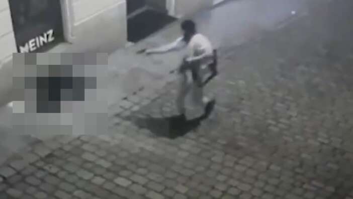 Terörist, insanlara acımasızca böyle kurşun yağdırdı