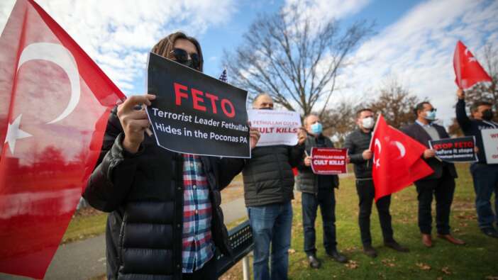 FETÖ'nün ABD'de Türkiye karşıtı faaliyetleri protesto edildi