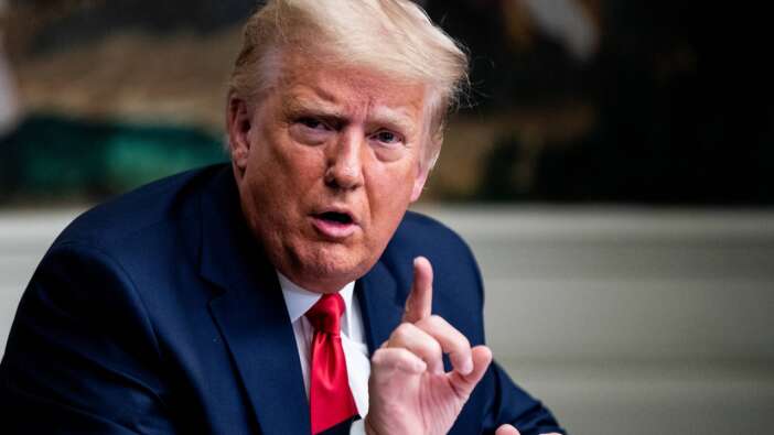 Trump başkanlık koltuğunu bırakmıyor!