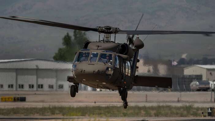Amerikan helikopteri düştü: 3 muhafız öldü