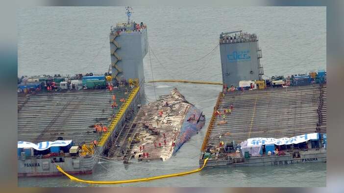 2014 yılında batan Sewol Feribotu gün yüzüne çıkartıldı