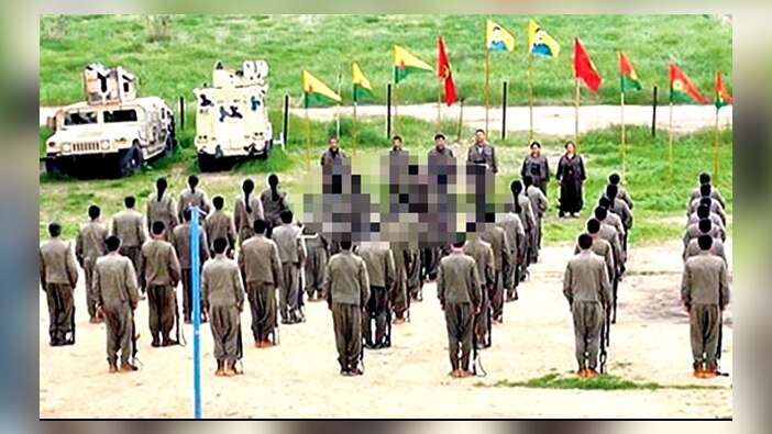PKK'lı teröristlerin törenindeki görüntü olay yarattı!