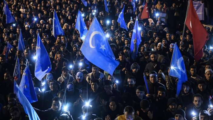 Çin'in Uygur politikalarına tepkiler büyüyor!