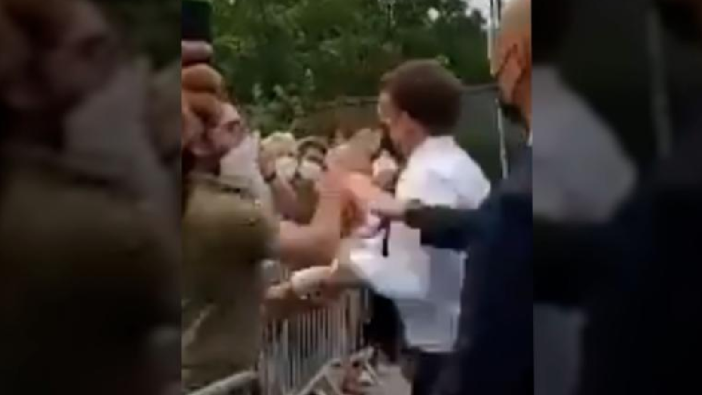 Macron’a tokat atan kişiye 18 ay hapis cezası