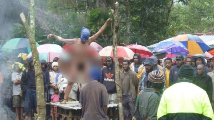 Papua Yeni Gine'de 'cadı avı': 1 kişi hayatını kaybetti!