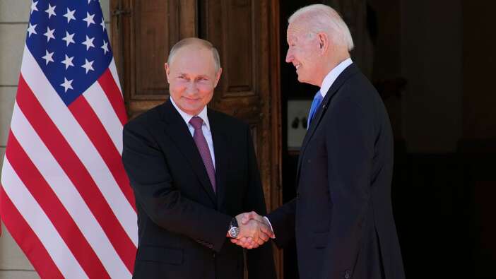 Biden-Putin görüşmesi başladı