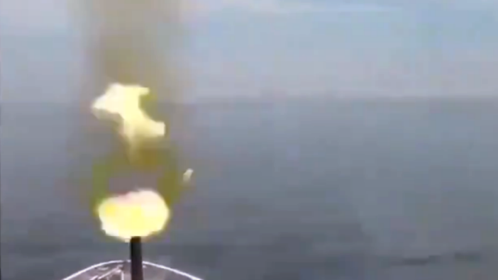 Karadeniz'de Rus gemilerinin İngilizlere uyarı ateşi açtığı görüntüler!