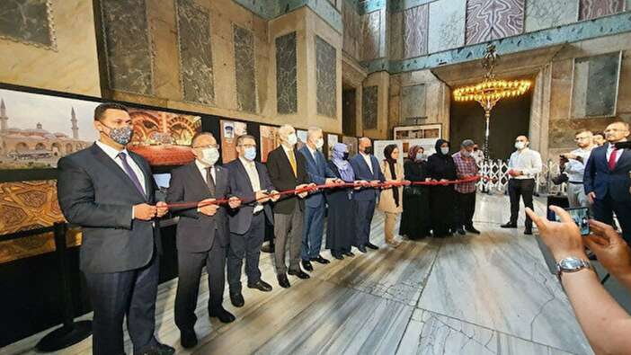 "Memleketimin Ulu Camileri" fotoğraf sergisi Ayasofya Camii'nde ziyaretçilerini bekliyor