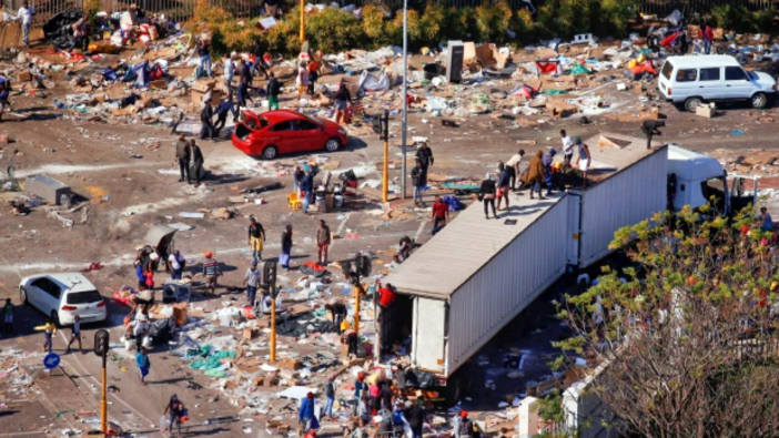 Güney Afrika 'cinneti'nde ölü sayısı 212'ye yükseldi!