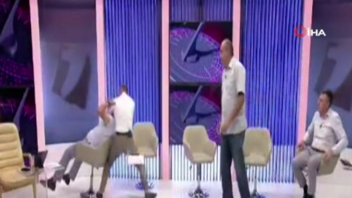 Canlı yayında şok! Yumruk yumruğa kavga ettiler